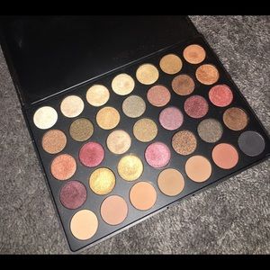 MORPHE 35F Eyeshadow Palette